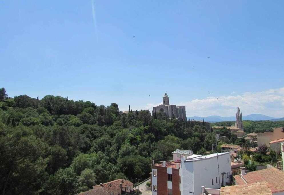 Apartamento con increíbles vistas y terraza en la azotea Girona Exterior foto
