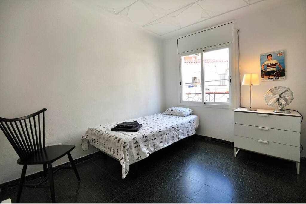 Apartamento con increíbles vistas y terraza en la azotea Girona Exterior foto