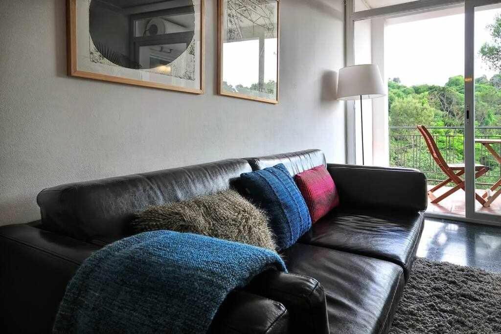 Apartamento con increíbles vistas y terraza en la azotea Girona Exterior foto